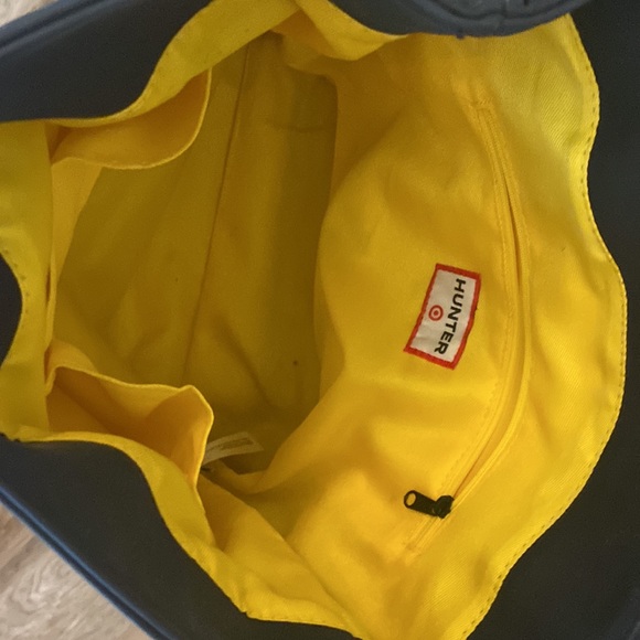 Hunter Backpack - Picture 3 of 3